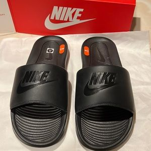 NIB Nike Slippers